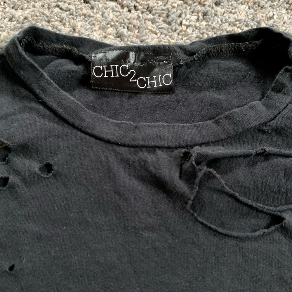 Chic 2 Chic Distressed Top - Picture 5 of 5